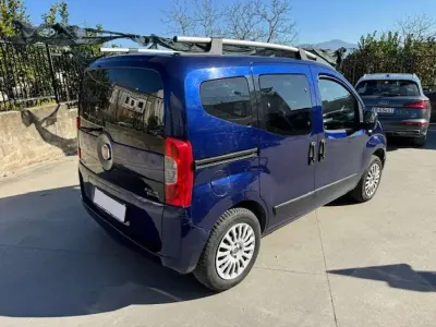 Usata Fiat Qubo Trekking 77 CV (56 kW) 2015 Blu/azzurro Monovolume