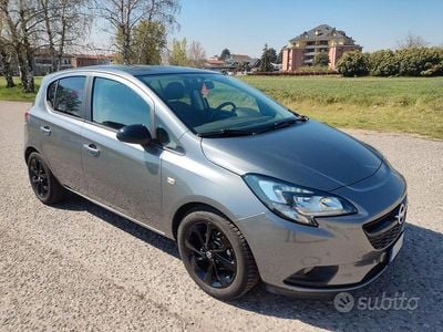 Usata Opel Corsa Edition 90 CV (66 kW) 2018 Grigio Berlina