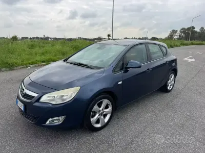 Brugt Opel Astra 100 HK (73 kW) 2011 Blå Sedan