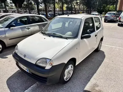 Usata Fiat 600 54 CV (39 kW) 2007 Bianco Utilitaria