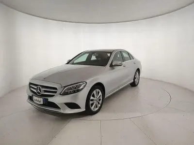 Usata Mercedes C180 122 CV (89 kW) 2019 Argento Berlina