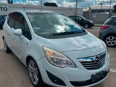 Usata Opel Meriva 120 CV (88 kW) 2010 Bianco Monovolume
