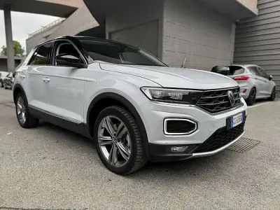 Usata VW T-Roc Style 150 CV (110 kW) 2021 Grigio SUV