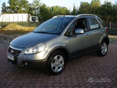 Usata Fiat Sedici Emotion 120 CV (88 kW) 2008 Grigio SUV