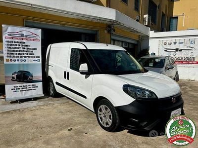 Usata Fiat Doblò 105 CV (77 kW) 2019 Bianco Monovolume