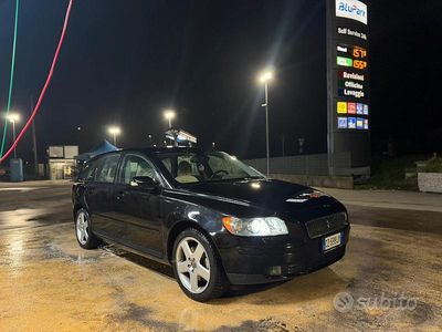 Usata Volvo V50 Summum 136 CV (100 kW) 2006 Blu Station wagon