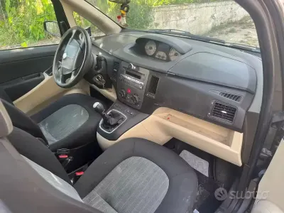 Usata Lancia Musa 90 CV (66 kW) 2006 Monovolume