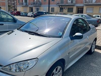 Usata Peugeot 206 109 CV (80 kW) 2005 Grigio Cabrio