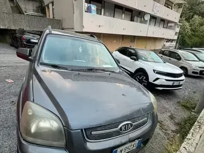 Usata Kia Sportage 141 CV (103 kW) 2008 Nero SUV
