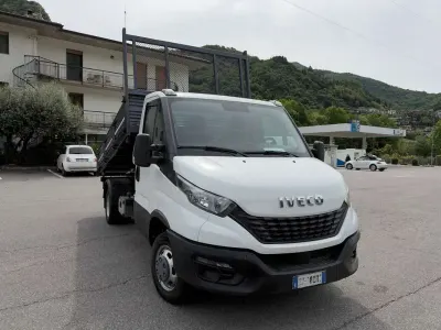 Usata Iveco Daily 140 CV (102 kW) 2019 Bianco Utilitaria