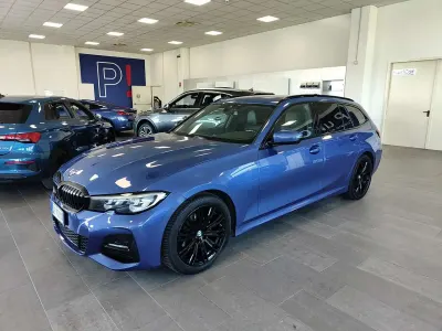 Usata BMW 320 M Sport 190 CV (139 kW) 2021 Blu/azzurro Station wagon