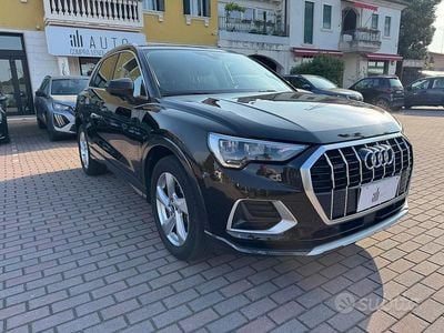 Begagnad Audi Q3 Business Plus 150 HK (110 kW) 2021 Svart SUV