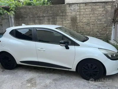 Usata Renault Clio IV 75 CV (55 kW) 2013 Bianco Berlina
