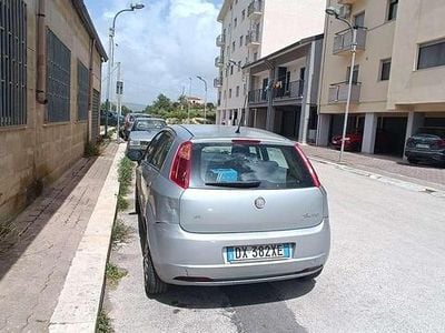 Usata Fiat Grande Punto Active 75 CV (55 kW) 2009 Utilitaria