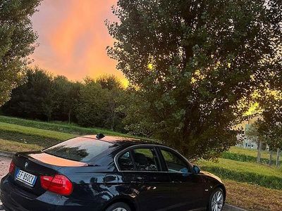 Usata BMW 316 116 CV (85 kW) 2010 Nero Berlina