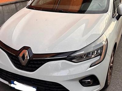 Begagnad Renault Clio V 86 HK (63 kW) 2020 Vit Sedan