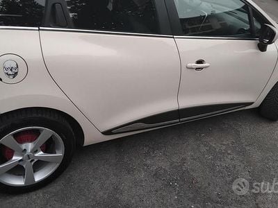 Usata Renault Clio GrandTour 90 CV (66 kW) 2017 Bianco Station wagon