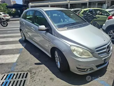 Usata Mercedes B200