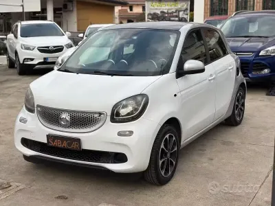 Usata Smart ForFour Prime 90 CV (66 kW) 2016 Bianco Utilitaria
