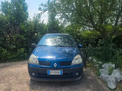 Usata Renault Clio II 58 CV (42 kW) 2003 Berlina