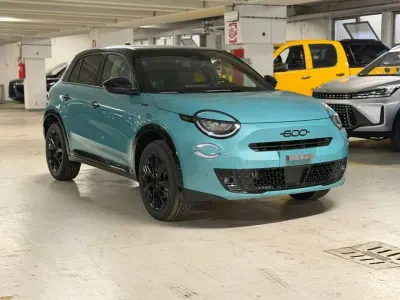 Nuova Fiat 600 Sport 145 CV (106 kW) 2026 Blu/azzurro SUV