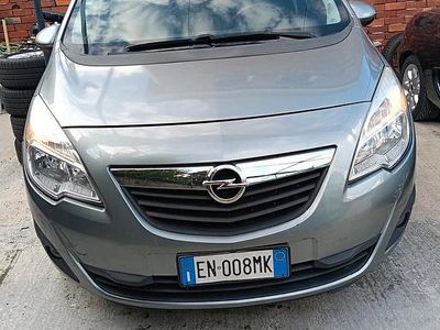 Usata Opel Meriva Cosmo 120 CV (88 kW) 2012 Grigio Monovolume