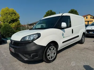 Usata Fiat Doblò 120 CV (88 kW) 2019 Bianco Monovolume