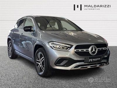 Usata Mercedes GLA220 190 CV (139 kW) 2020 Grigio SUV