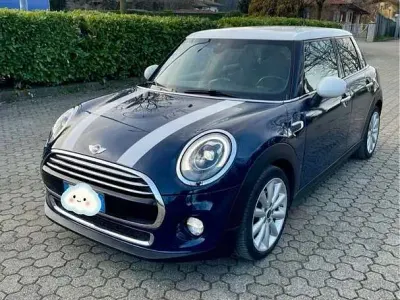 Käytetty Mini Cooper D Business 116 HP (85 kW) 2015 Sininen Viistoperä
