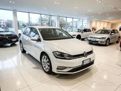 Usado VW Golf VII 150 HP (110 kW) 2018 Branco Sedan