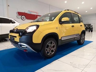 Begagnad Fiat Panda Cross Cross 89 HK (65 kW) 2016 Gul Halvkombi