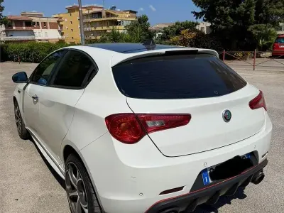 Usata Alfa Romeo Giulietta 140 CV (102 kW) 2013 Utilitaria