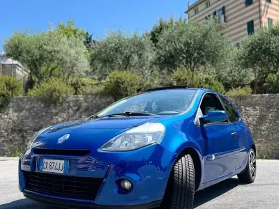 Usata Renault Clio 75 CV (55 kW) 2009 Blu
