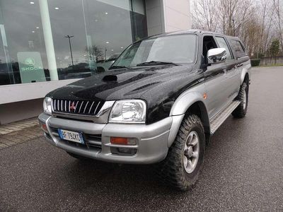 Usata Mitsubishi L200 99 CV (72 kW) 1999 Nero Pick-up
