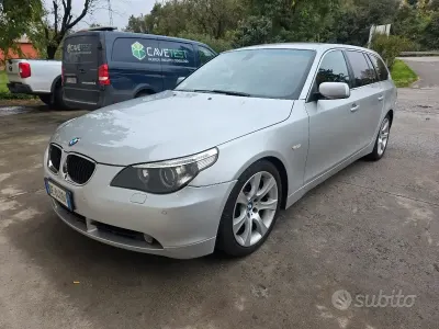 Usata BMW 535 272 CV (200 kW) 2006 Grigio Station wagon