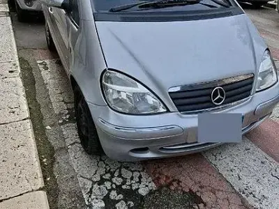 Usata Mercedes A170 Classic 95 CV (69 kW) 2003 Grigio Berlina