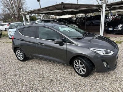 Usata Ford Fiesta Titanium S 75 CV (55 kW) 2021 Grigio Utilitaria
