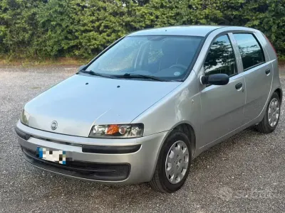 Usata Fiat Punto 80 CV (58 kW) 2002 Grigio Utilitaria