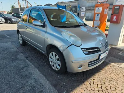 Usata Nissan Micra 80 CV (58 kW) 2006 Argento Berlina