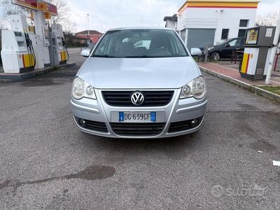 Usata VW Polo 69 CV (50 kW) 2008 Grigio Utilitaria