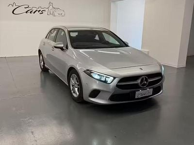 Usata Mercedes A180 Executive 116 CV (85 kW) 2019 Grigio Berlina