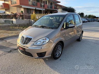 Usata Lancia Musa 90 CV (66 kW) 2010 Marrone Monovolume