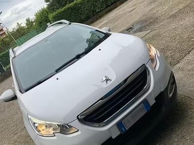 Usata Peugeot 2008 Access 68 CV (50 kW) 2014 Bianco SUV