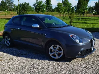 Usata Alfa Romeo MiTo 77 CV (56 kW) 2018 Grigio Utilitaria