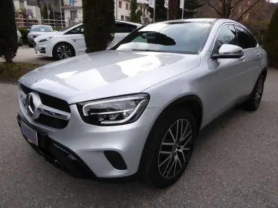 Usata Mercedes GLC300 Business 245 CV (180 kW) 2020 Argento SUV