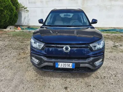 Usata SsangYong XLV 116 CV (85 kW) 2016 Blu/azzurro SUV