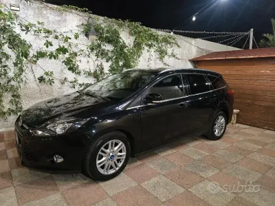 Usata Ford Focus Titanium 116 CV (85 kW) 2013 Nero Station wagon