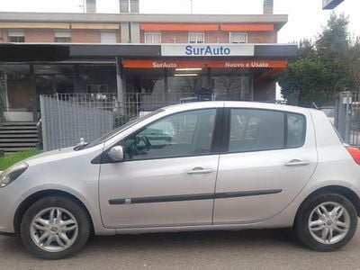 Usata Renault Clio II Luxe 2006 Argento
