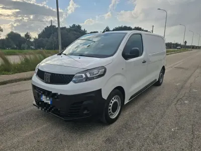 Usata Fiat Scudo Business 120 CV (88 kW) 2023 Bianco Furgone