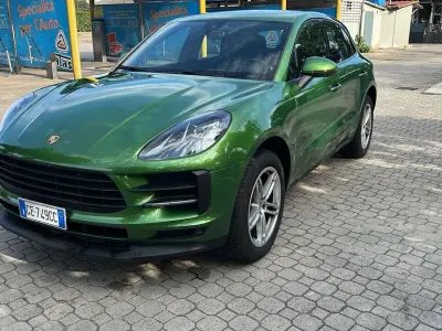 Usata Porsche Macan 245 CV (180 kW) 2021 Verde mamba SUV
